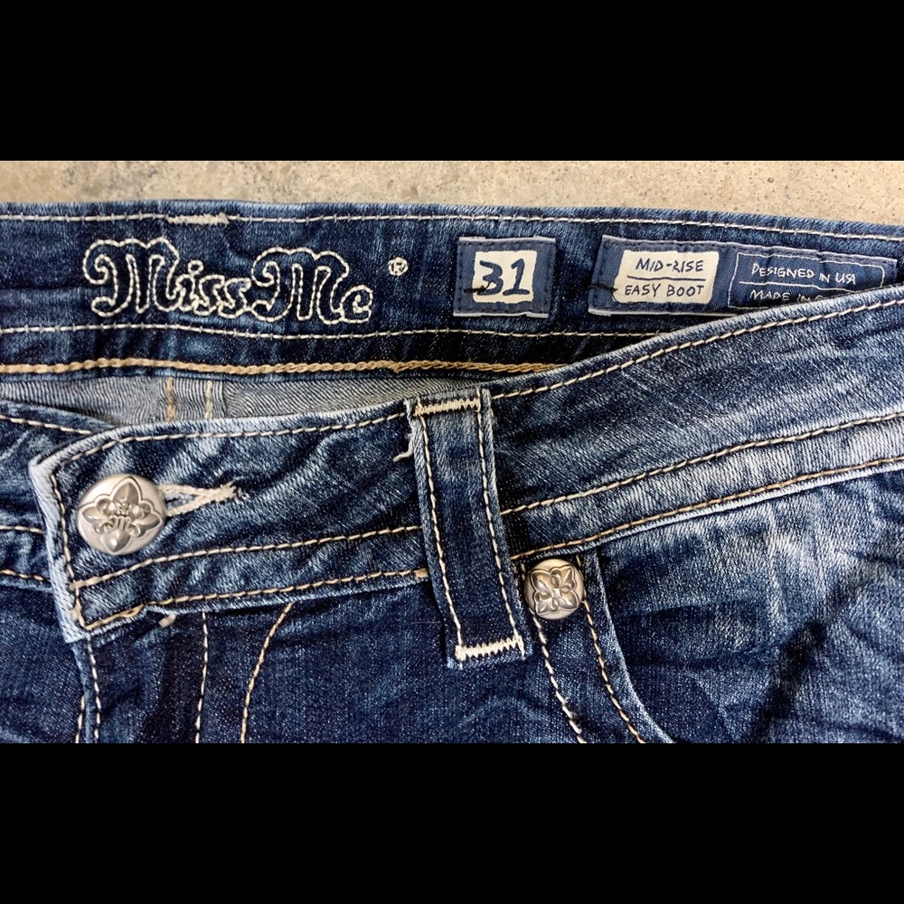 Miss me mid rise easy boot jeans 31x33